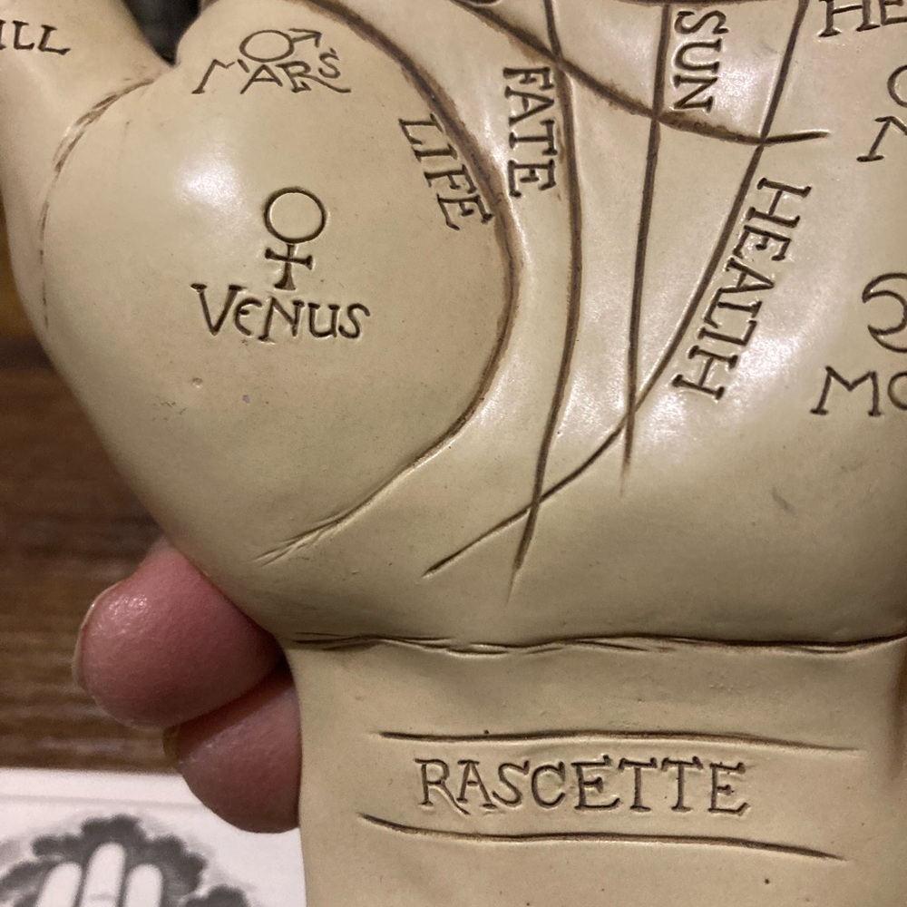 Vintage ceramic Palmistry hand stature with instruction booklet - Picture 3 of 10